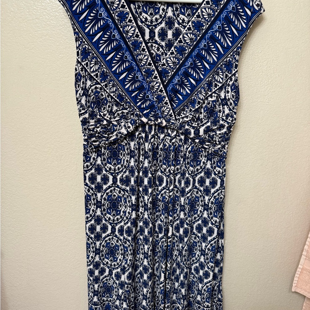 Jones New York Blue and White V-Neck Maxi Dress